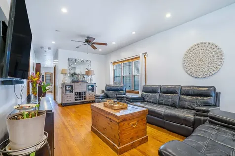 2345 Harvey Avenue Berwyn IL 60402