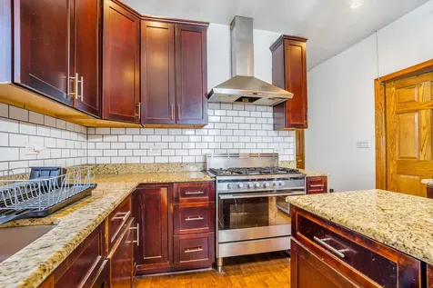 2345 Harvey Avenue Berwyn IL 60402