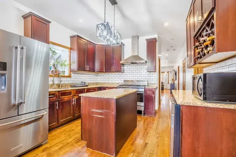 2345 Harvey Avenue Berwyn IL 60402