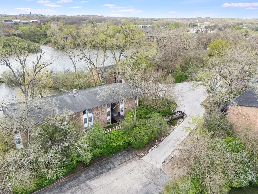 5511 East Lake Drive Lisle IL 60532
