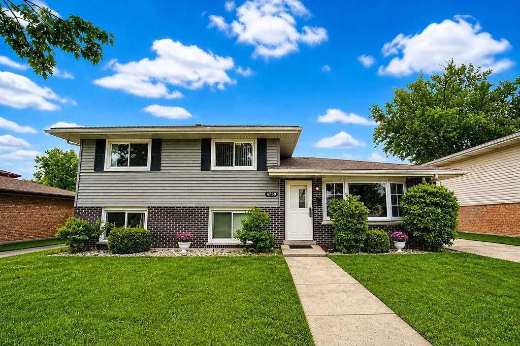 14759 Long Avenue Oak Forest IL 60452