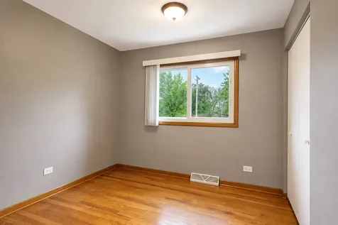 14759 Long Avenue Oak Forest IL 60452