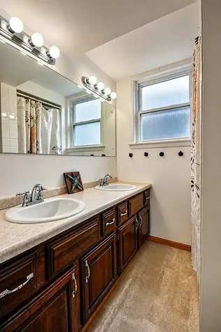 14759 Long Avenue Oak Forest IL 60452