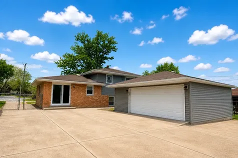 14759 Long Avenue Oak Forest IL 60452