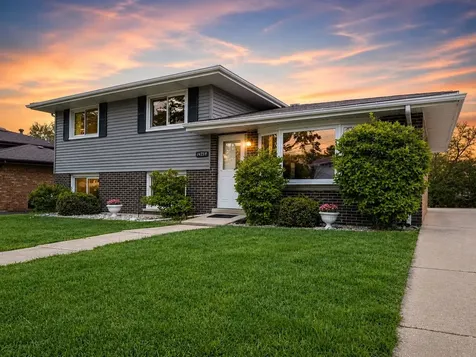 14759 Long Avenue Oak Forest IL 60452