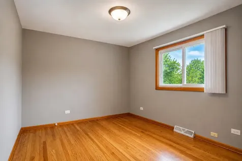 14759 Long Avenue Oak Forest IL 60452