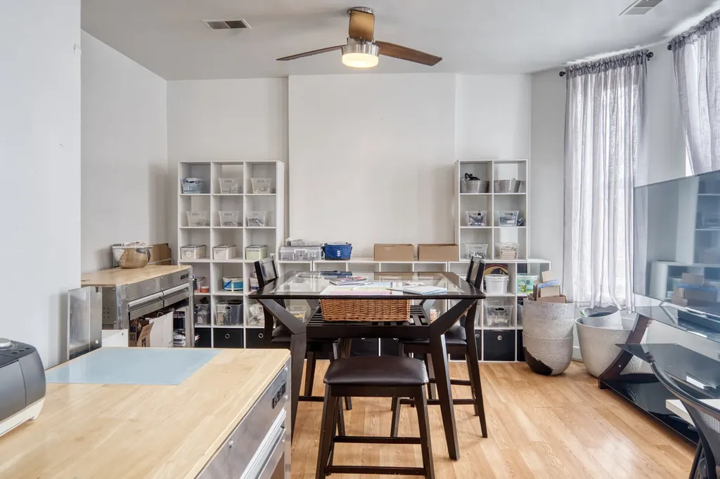 4529 South Vincennes Avenue Chicago IL 60653