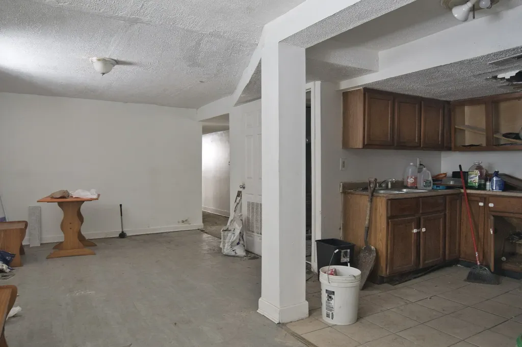 4529 South Vincennes Avenue Chicago IL 60653