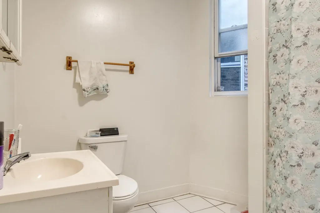 4529 South Vincennes Avenue Chicago IL 60653