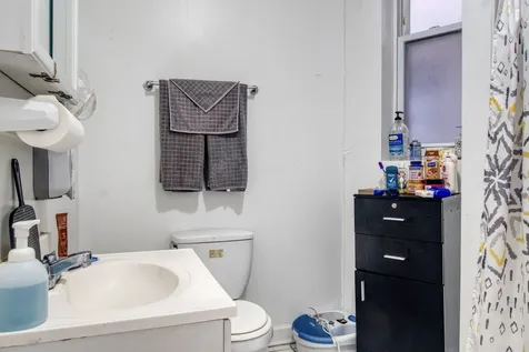 4529 South Vincennes Avenue Chicago IL 60653