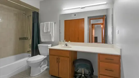 10985 South 84th Avenue Palos Hills IL 60465
