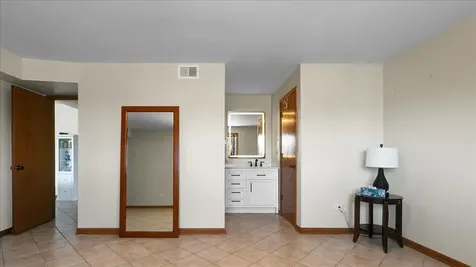 10985 South 84th Avenue Palos Hills IL 60465