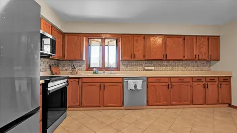 10985 South 84th Avenue Palos Hills IL 60465