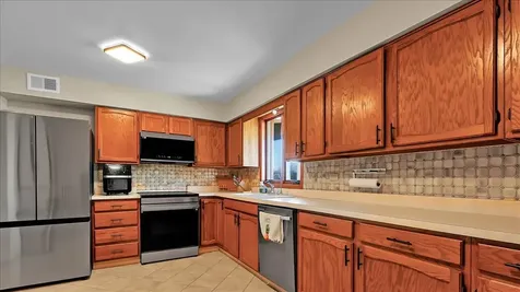 10985 South 84th Avenue Palos Hills IL 60465