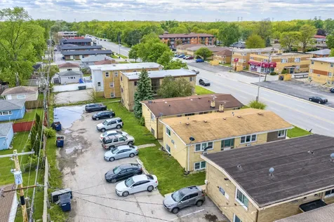 18425 Torrence Avenue Lansing IL 60438