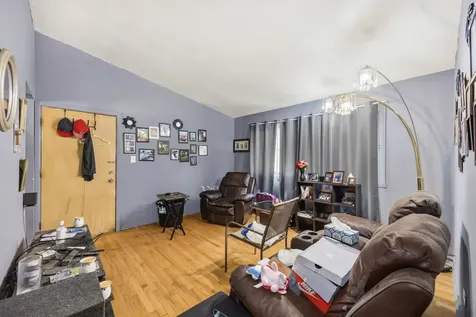 18425 Torrence Avenue Lansing IL 60438