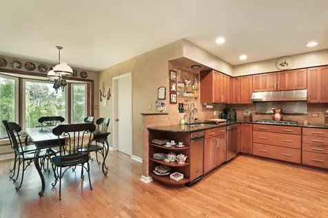 370 Charal Lane Highland Park IL 60035