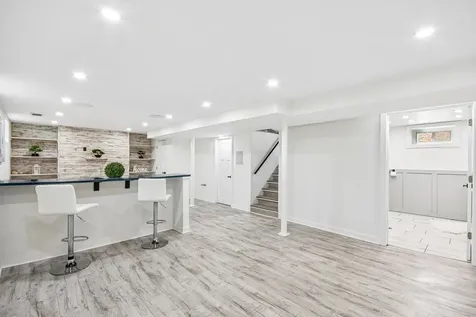 4428 Lisa Lane Oak Forest IL 60452