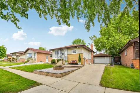 4428 Lisa Lane Oak Forest IL 60452