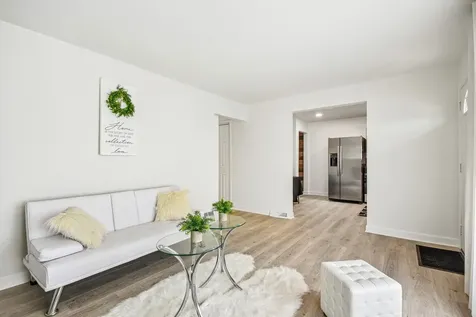 4428 Lisa Lane Oak Forest IL 60452