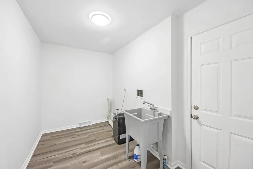 10227 Hilltop Drive Orland Park IL 60462