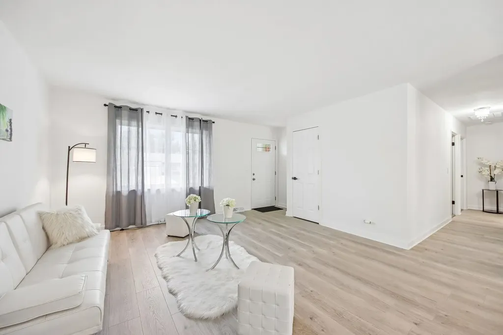 10227 Hilltop Drive Orland Park IL 60462