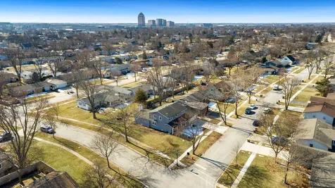 99 Essex Road Elk Grove Village IL 60007