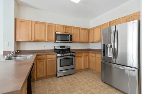 840 Amelia Court Grayslake IL 60030