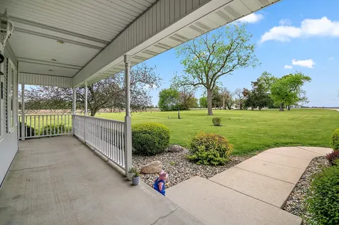 17709 West State Route 17 Reddick IL 60961