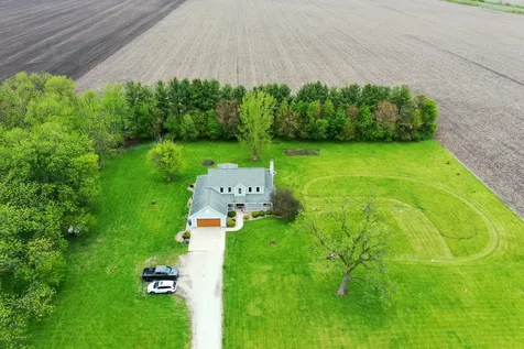 17709 West State Route 17 Reddick IL 60961
