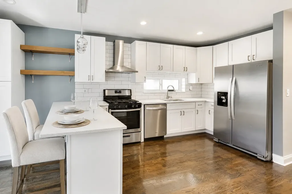4046 North Major Avenue Chicago IL 60634