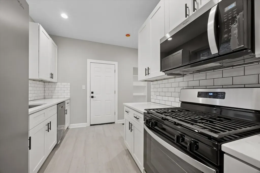 8018 South Harvard Avenue Chicago IL 60620