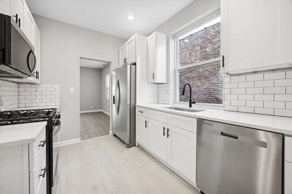 8018 South Harvard Avenue Chicago IL 60620