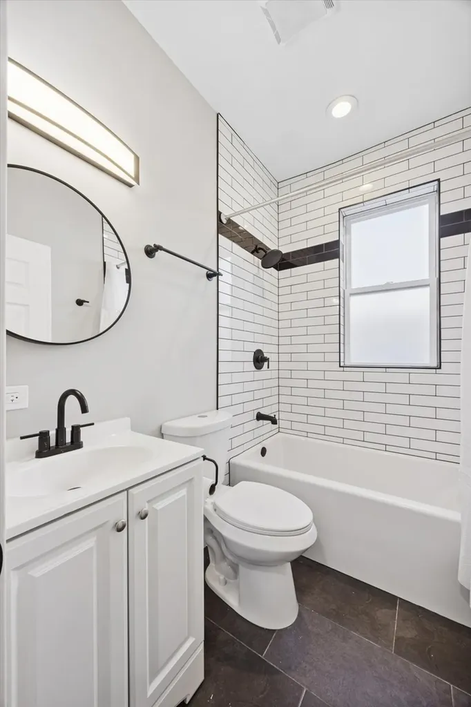 8018 South Harvard Avenue Chicago IL 60620