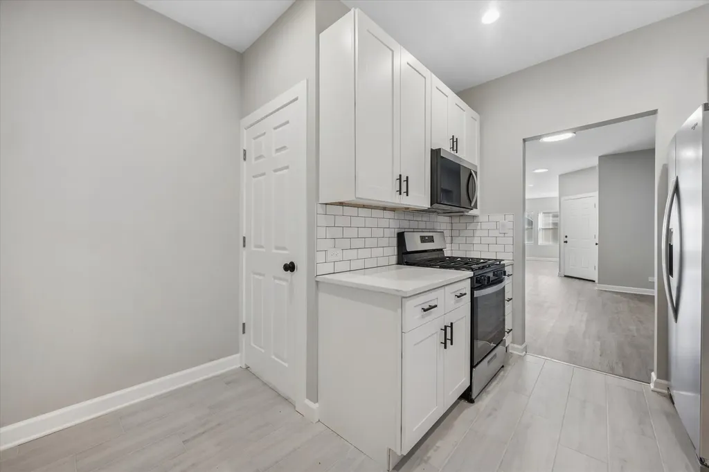 8018 South Harvard Avenue Chicago IL 60620