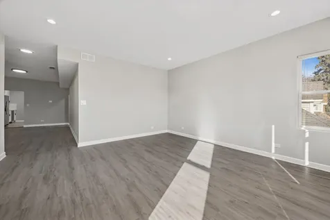 8018 South Harvard Avenue Chicago IL 60620