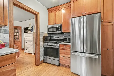 1006 Rogers Court Waukegan IL 60085