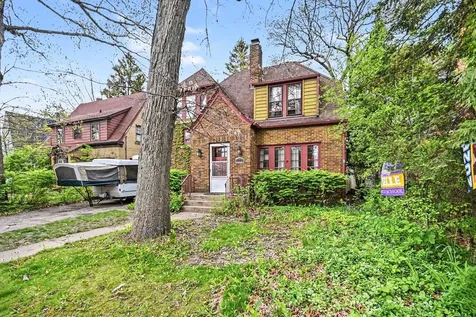 1006 Rogers Court Waukegan IL 60085
