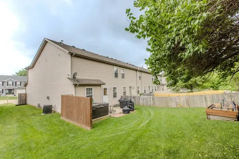 2519 Fox Trot Trail Bloomington IL 61705