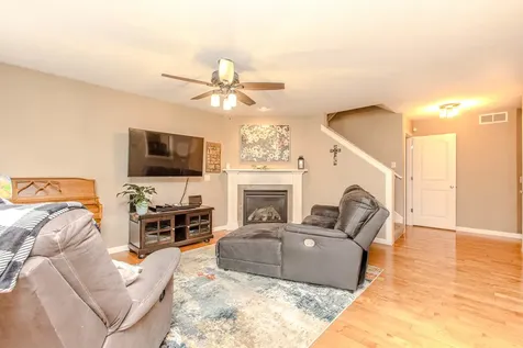 2519 Fox Trot Trail Bloomington IL 61705