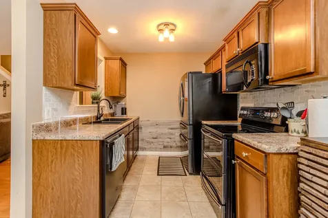 2519 Fox Trot Trail Bloomington IL 61705