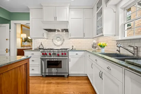 1087 Ash Street Winnetka IL 60093