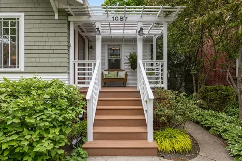 1087 Ash Street Winnetka IL 60093
