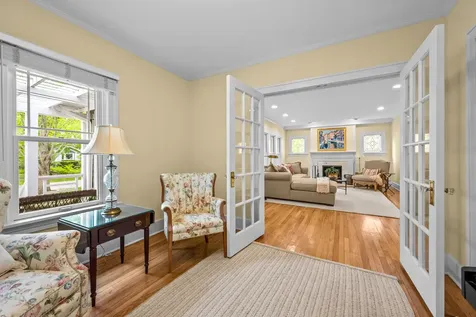 1087 Ash Street Winnetka IL 60093