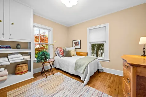 1087 Ash Street Winnetka IL 60093