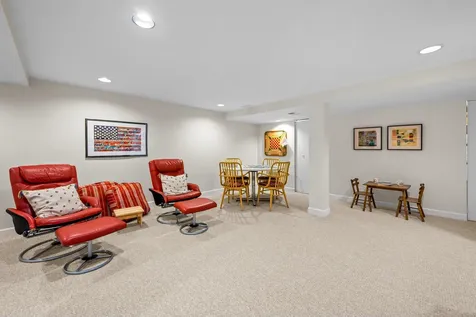 1087 Ash Street Winnetka IL 60093