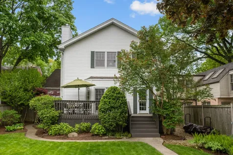 1087 Ash Street Winnetka IL 60093