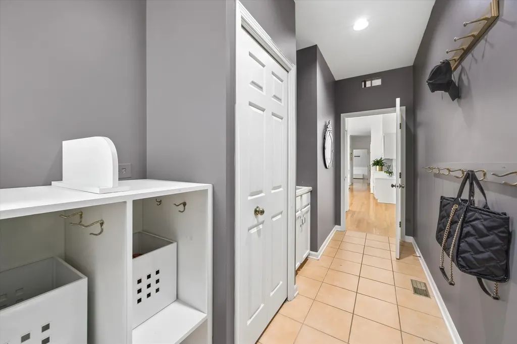 825 South Bodin Street Hinsdale IL 60521