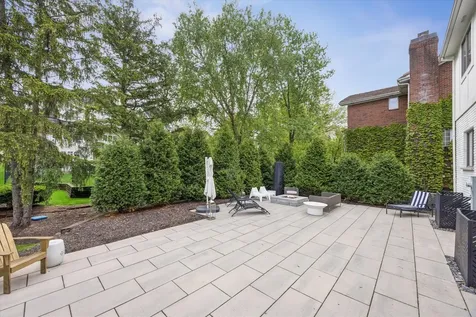 825 South Bodin Street Hinsdale IL 60521