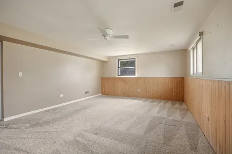 425 Lisa Lane Streamwood IL 60107